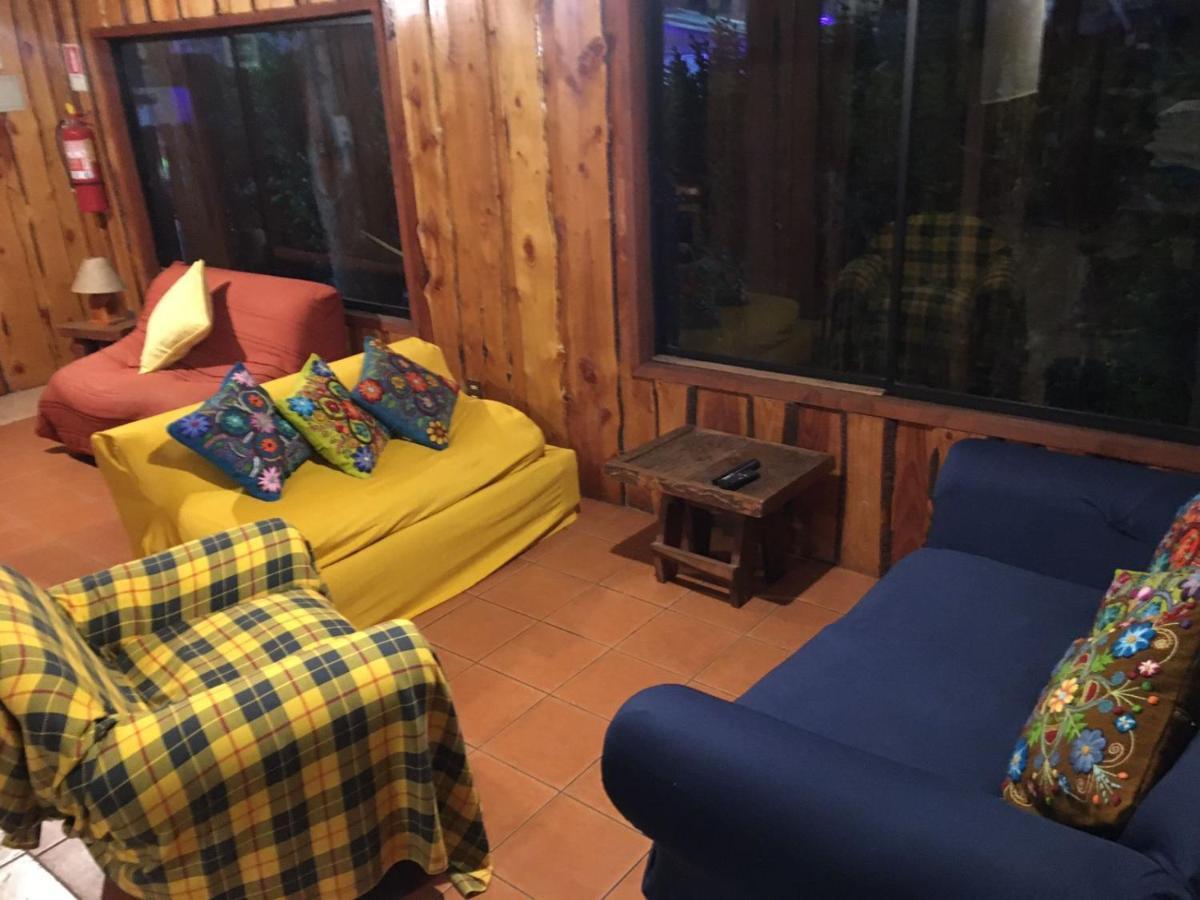Ruka Pucon Hostel מראה חיצוני תמונה