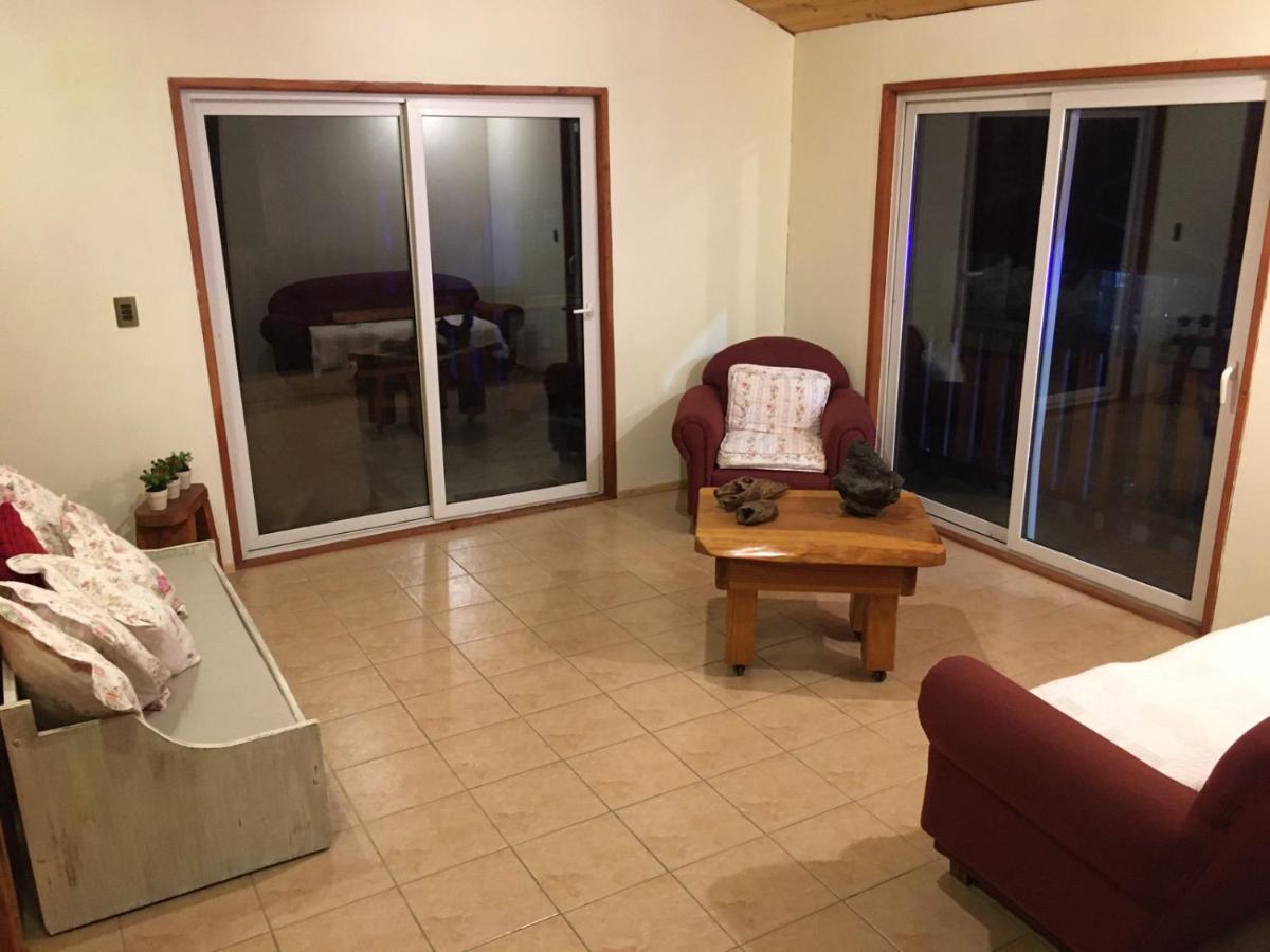 Ruka Pucon Hostel מראה חיצוני תמונה