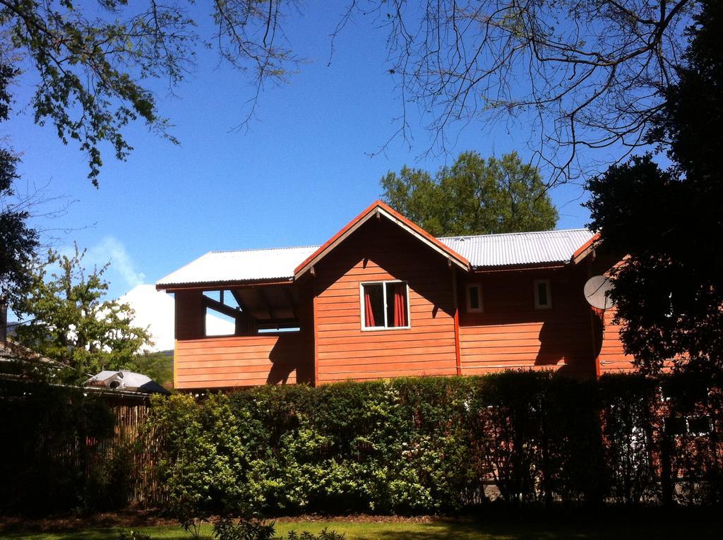 Ruka Pucon Hostel מראה חיצוני תמונה