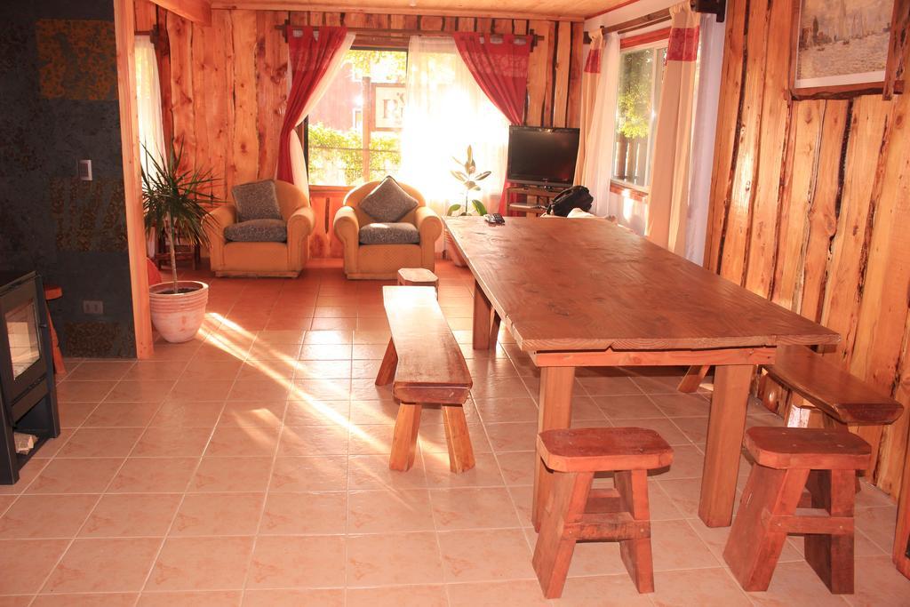 Ruka Pucon Hostel מראה חיצוני תמונה