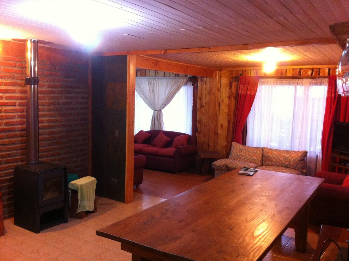 Ruka Pucon Hostel מראה חיצוני תמונה